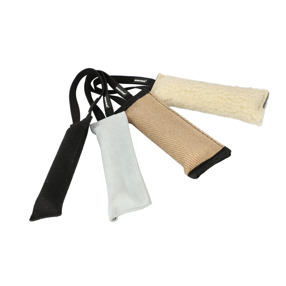 Dingo Gear – Jucărie tug din lână de oaie, cu sunet (squeaky)