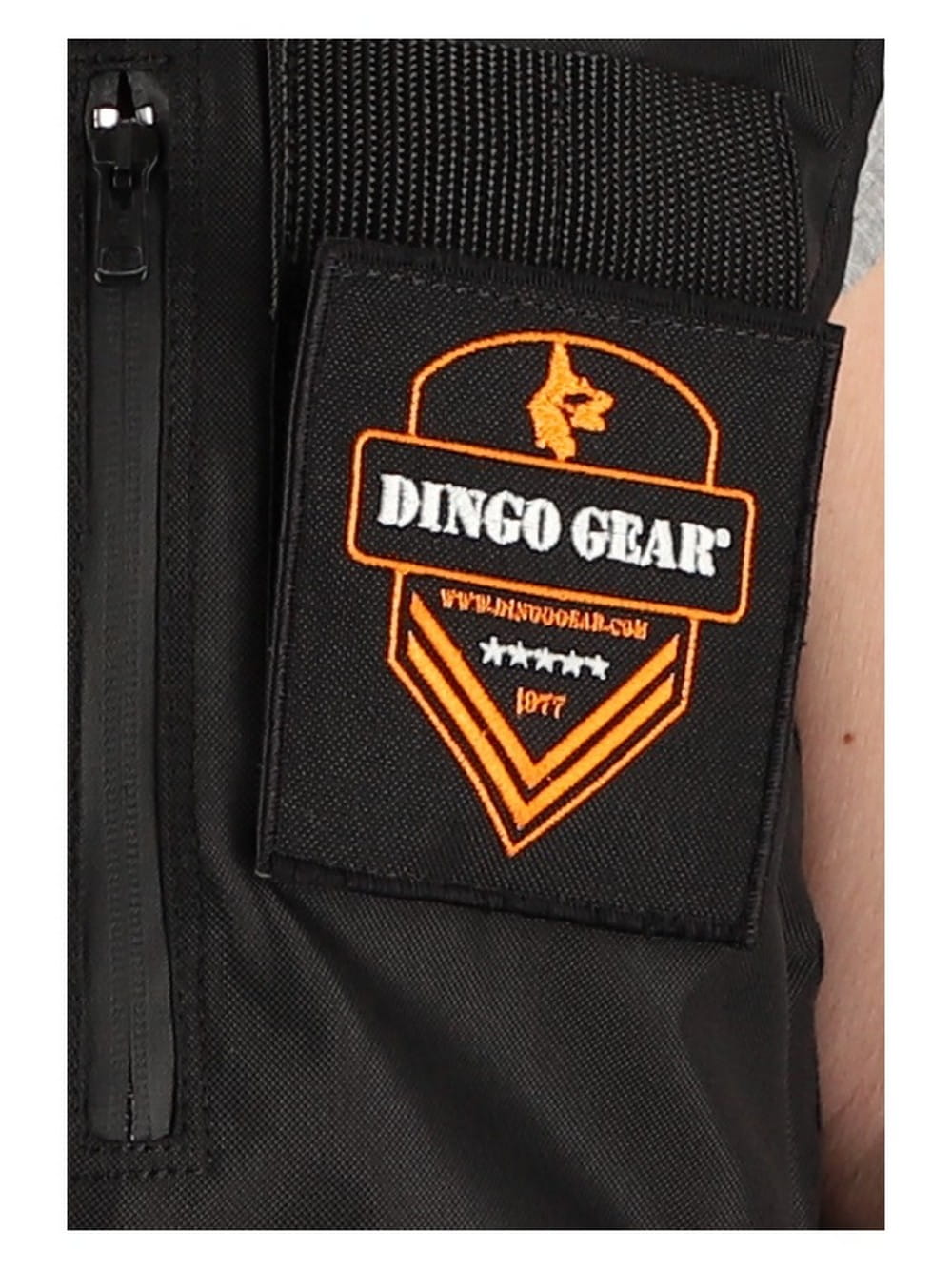 Dingo Gear – Négy évszakos kutyakiképző mellény kapucnival, fekete színben